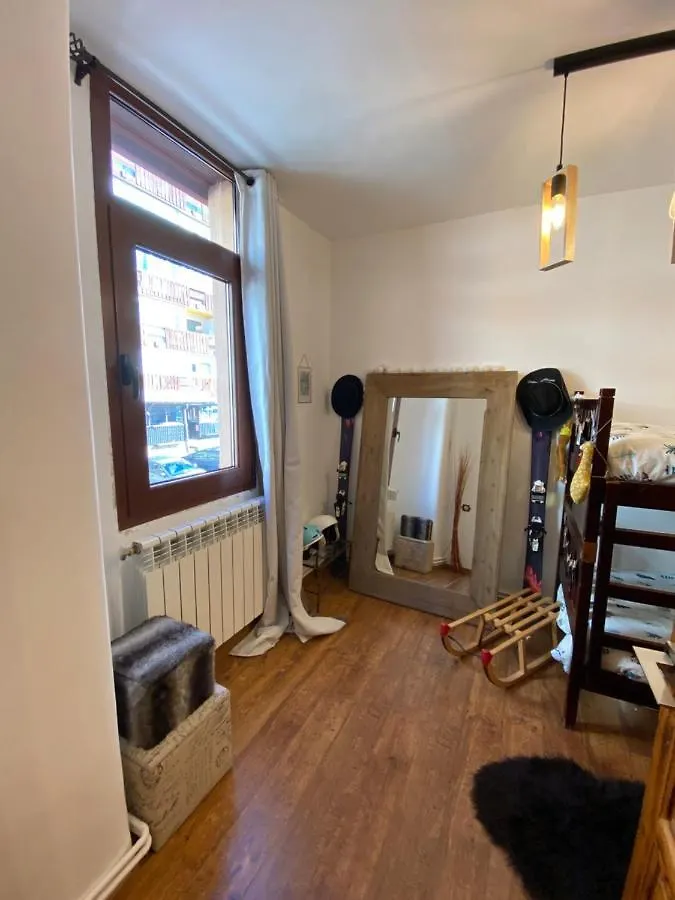 Apartamento Sierra Nevada 7 Plazas Lujo Junto A Telesilla Estacion 0*,  スペイン